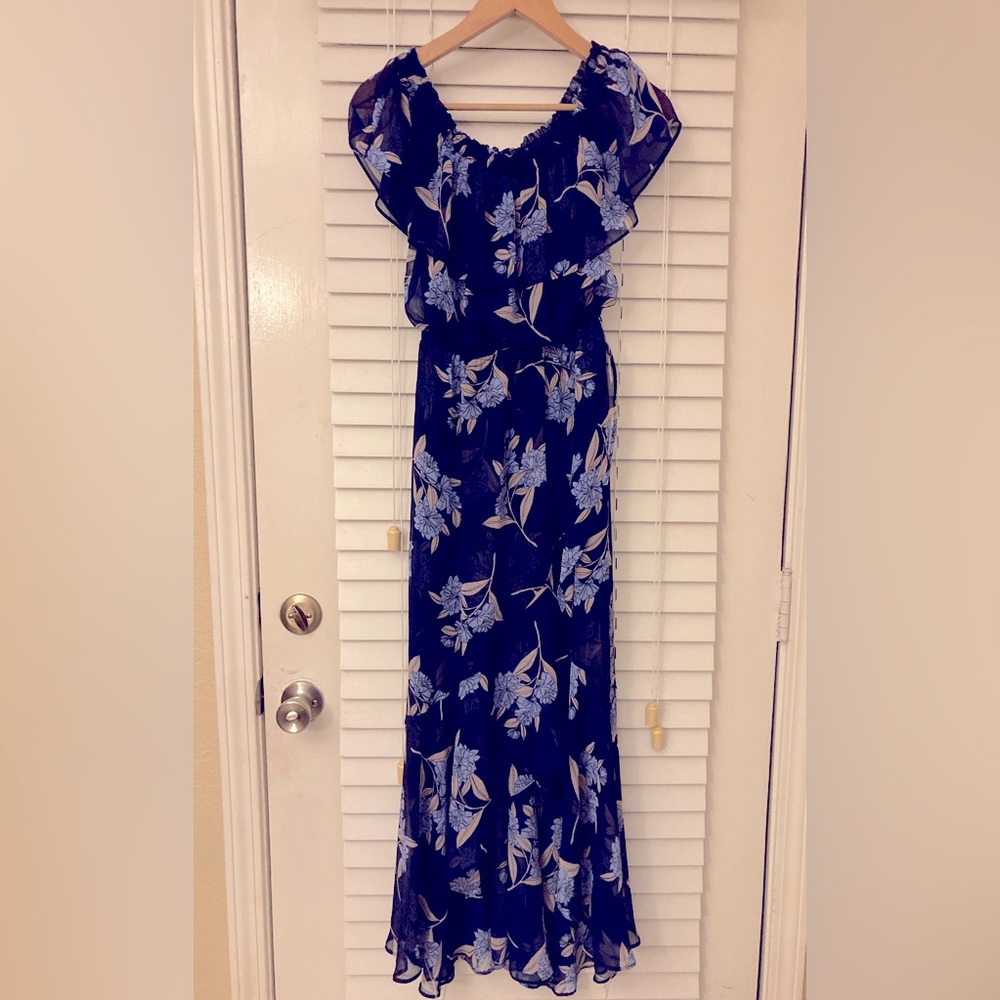 - Express off shoulder dress XS petite